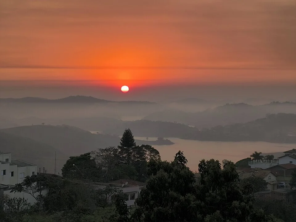 Amanhecer em Igaratá — Igaratá, São Paulo